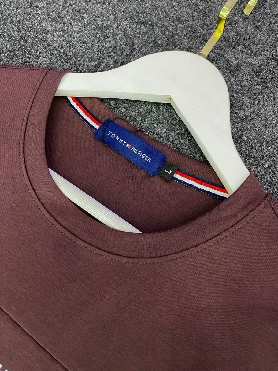футболка мужская tommy hilfiger,футболка tommy hilfiger,футболка томми хилфигер красная,мужская футболка,tommy hilfiger tommy hilfiger