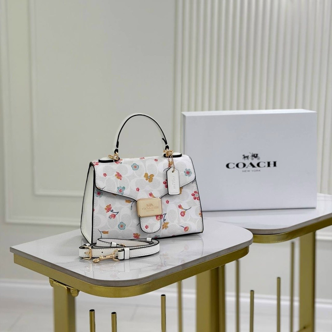 сумка coach,женская сумка coach,coach сумка на плечо,coach сумка тоут,сумка coach с цветами