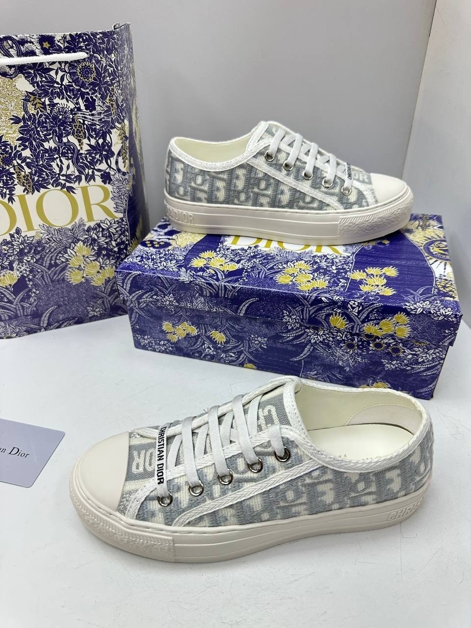 кеды christian dior,кеды женские christian dior,кеды christian dior walk n dior с логотипом,кеды christian dior walk n dior с логотипом розовый,кеды женские в стиле christian dior