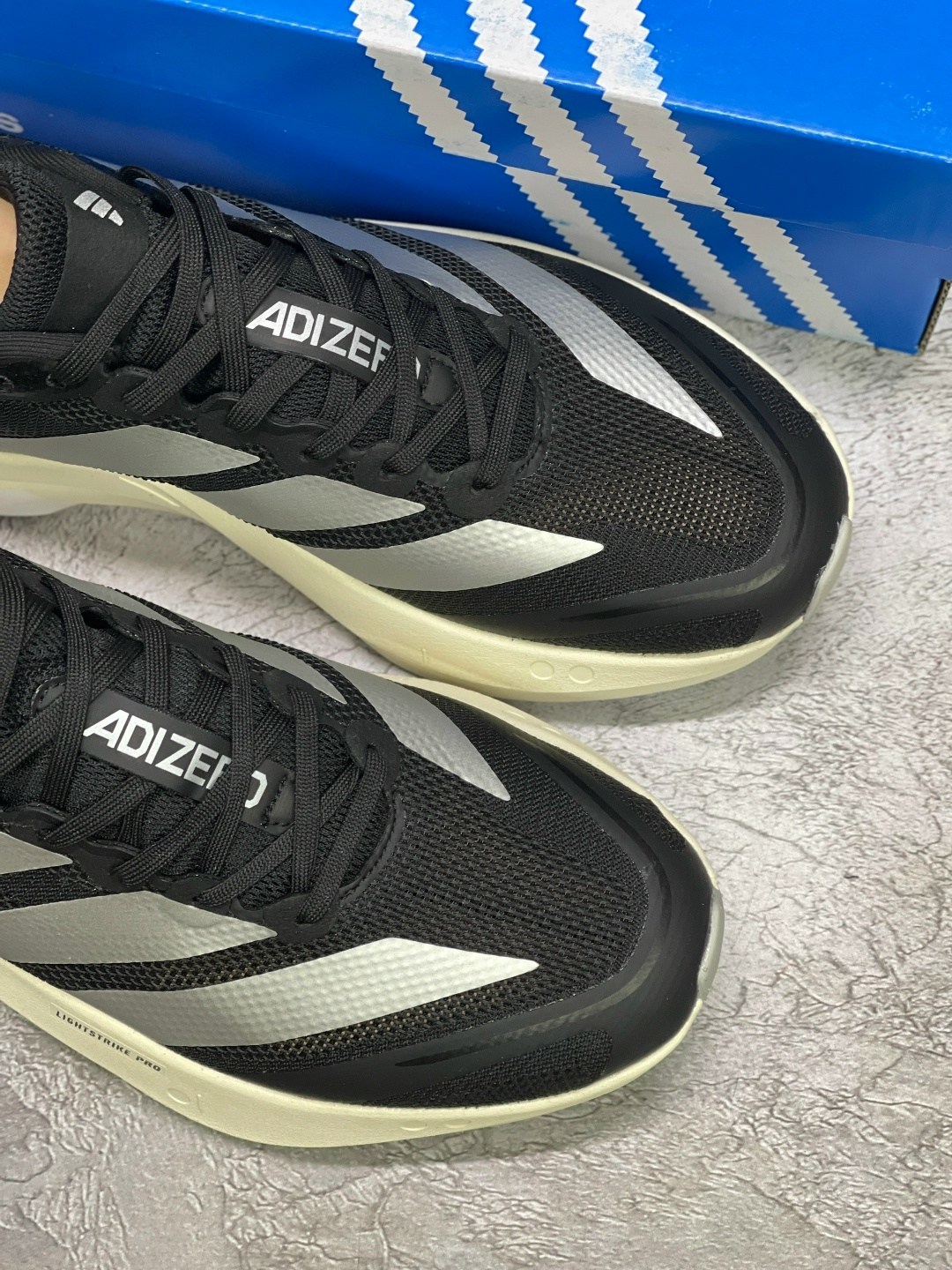 кроссовки adidas,кроссовки мужские adidas,кроссовки adidas adizero,кроссовки,кроссовки адидас