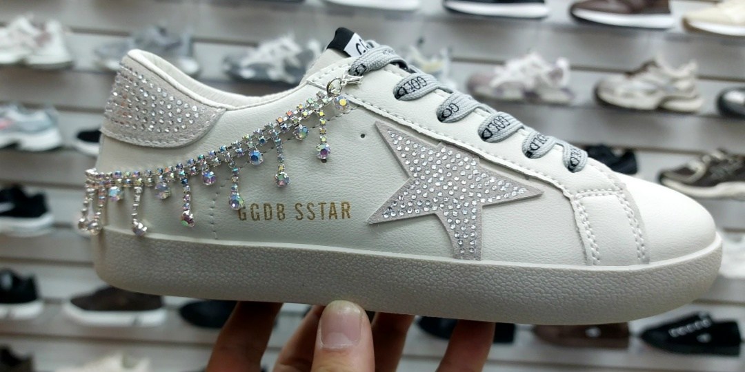 ,кеды ggdb sstar женские,golden goose,golden goose декорированные кеды super-star белый,кеды женские golden goose