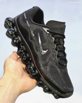 Кроссовки