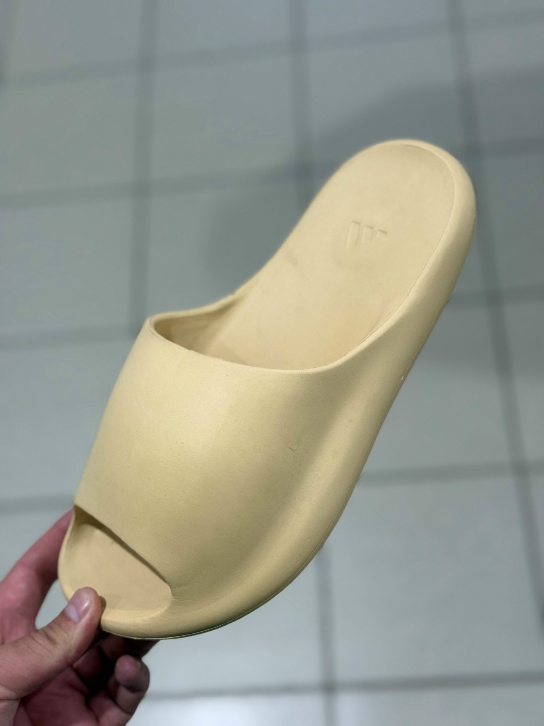 ,шлепанцы adidas yeezy slide,yeezy slide,шлепки adidas yeezy slide,сланцы adidas yeezy slide