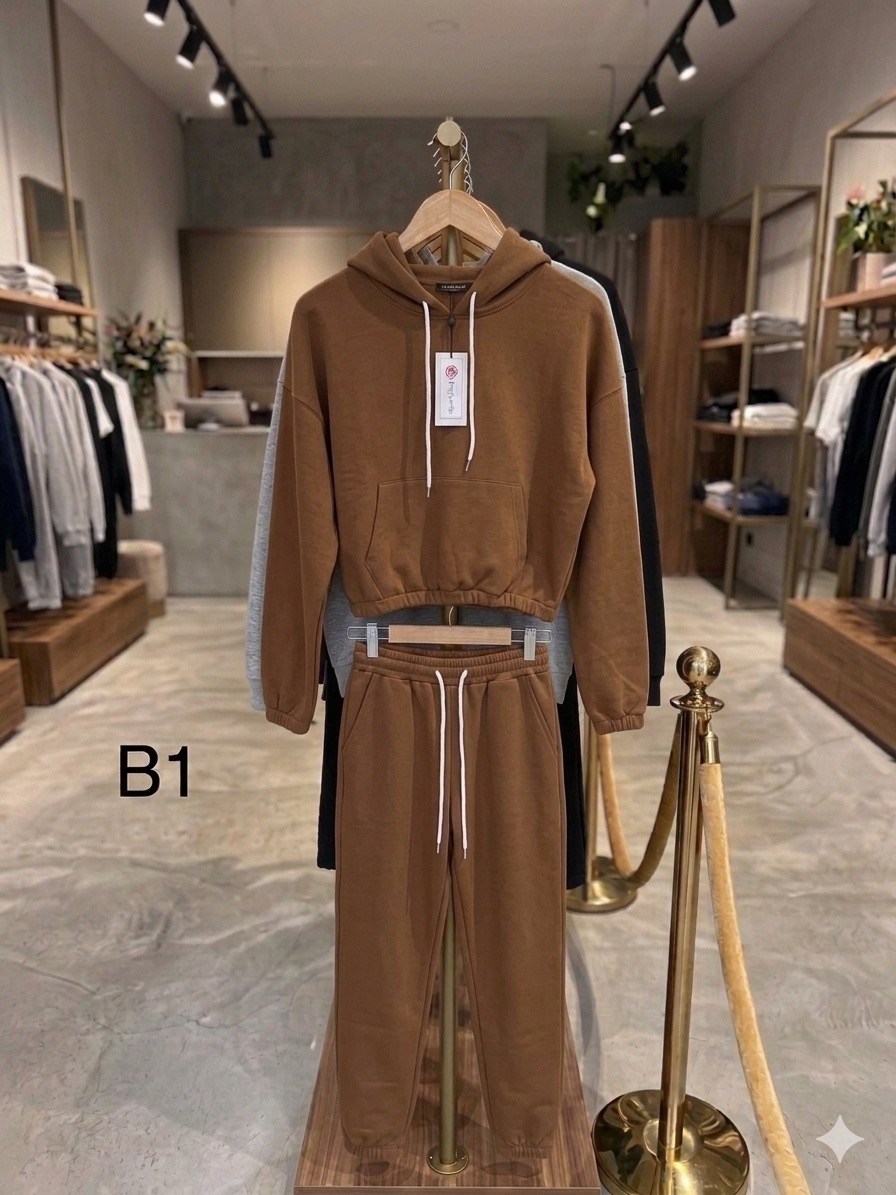 спортивный костюм brunello cucinelli,костюм спортивный женский,трикотажные костюмы,спортивный костюм,бежевый костюм