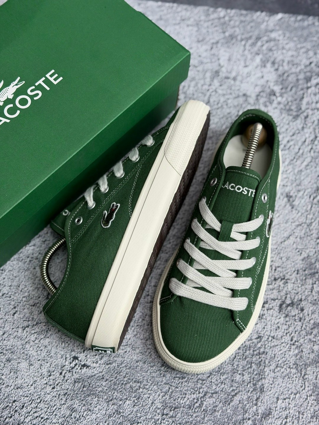 кеды lacoste,кроссовки lacoste,lacoste зеленый,зеленые кроссовки лакост,лакосте зеленый