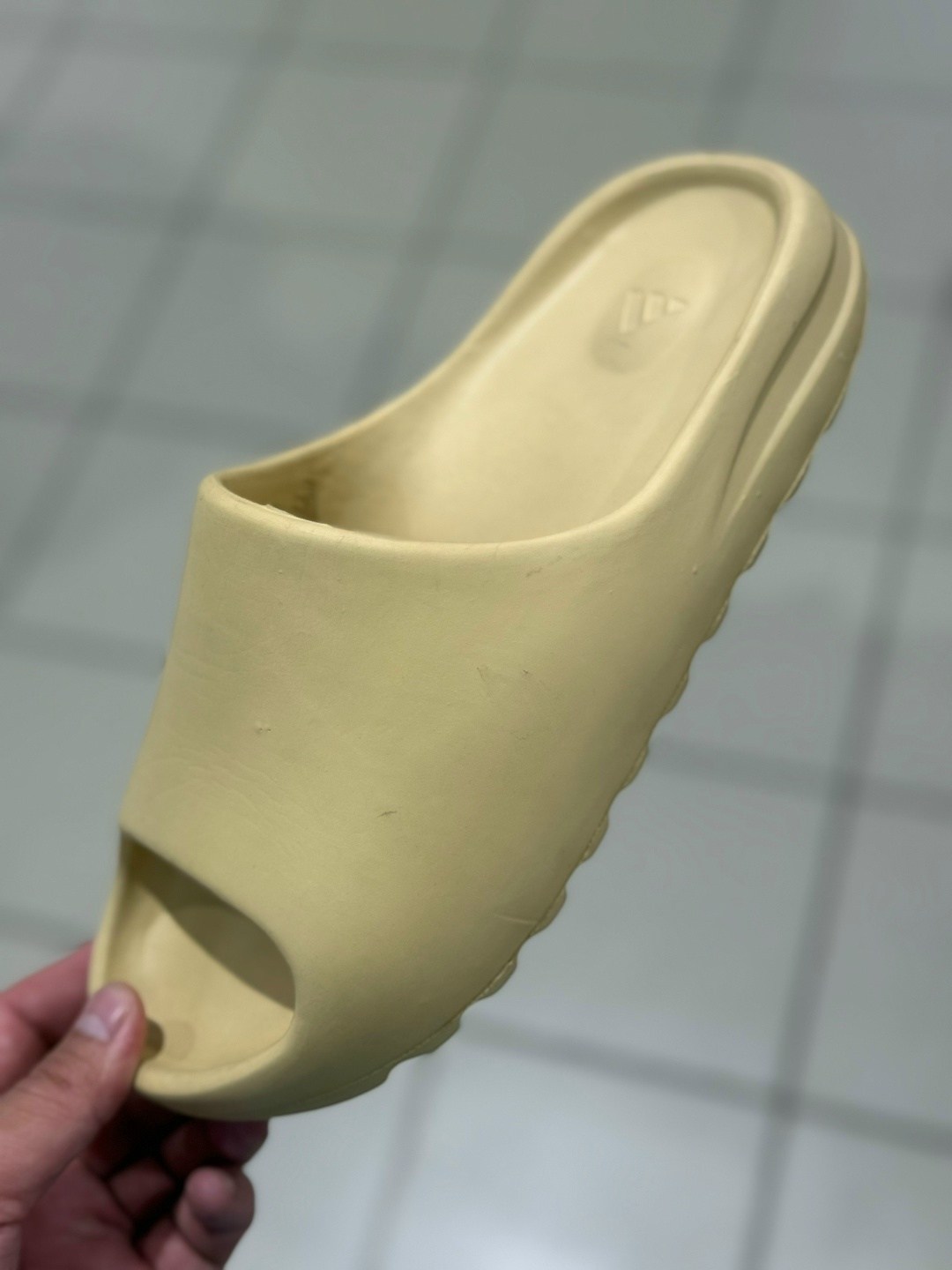 ,adidas yeezy slide glow green,adidas yeezy slide,женские шлепанцы,шлепанцы adidas yeezy slide