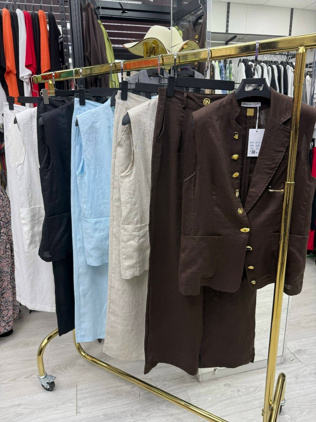 льняной костюм brunello cucinelli,костюм повседневный,костюм женский,костюм стильный