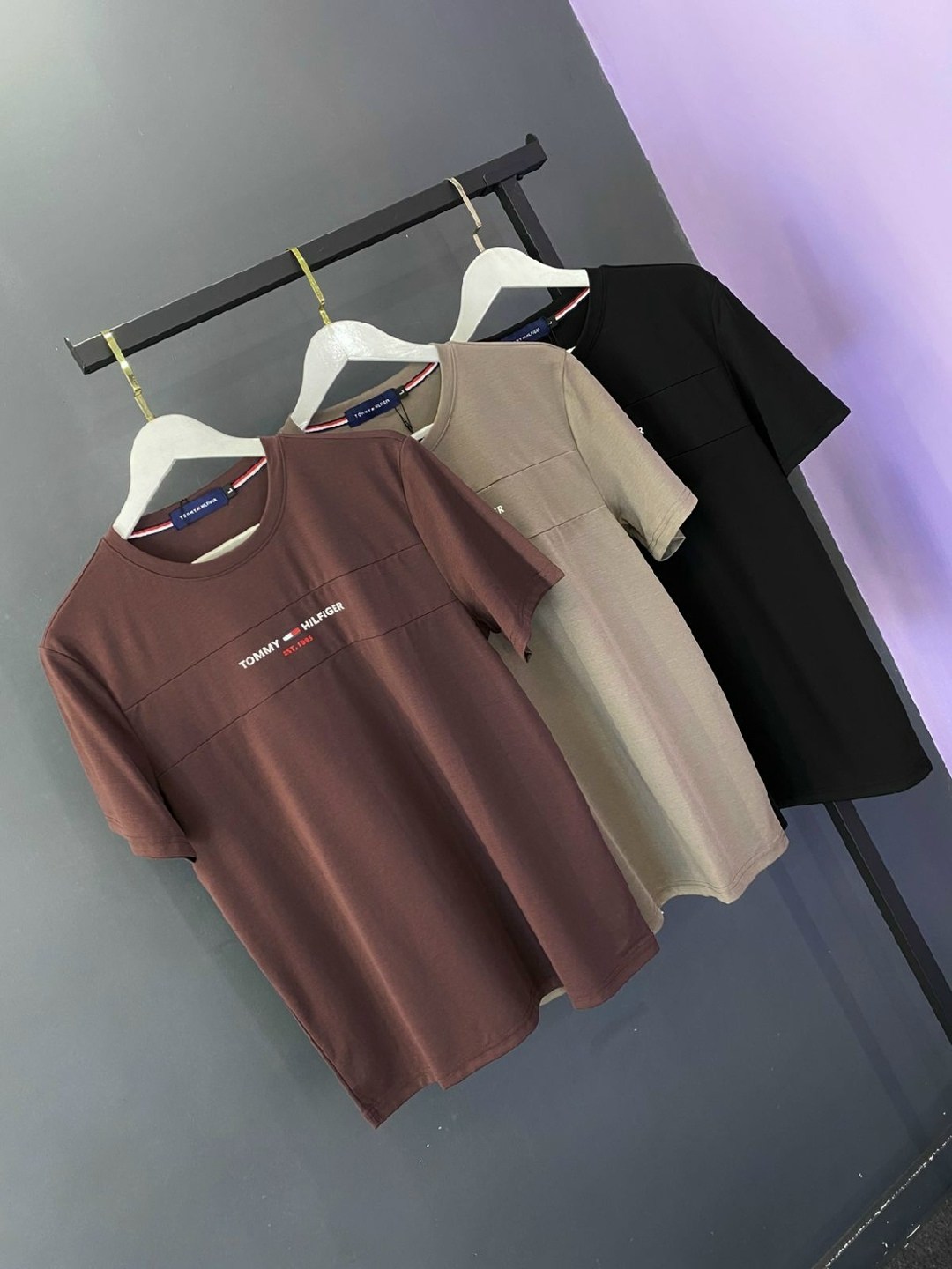 футболка мужская tommy hilfiger,футболка tommy hilfiger,футболка томми хилфигер красная,мужская футболка,tommy hilfiger tommy hilfiger
