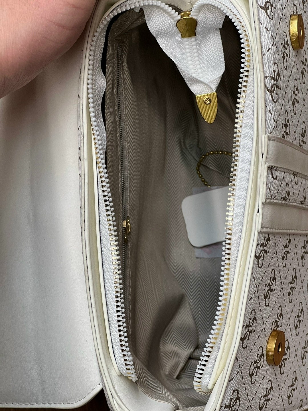 сумка женская guess,сумка "guess",сумка,guess белая сумка,сумка женская