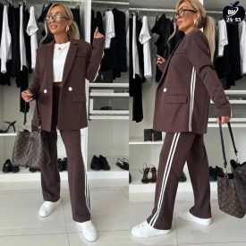 Костюм