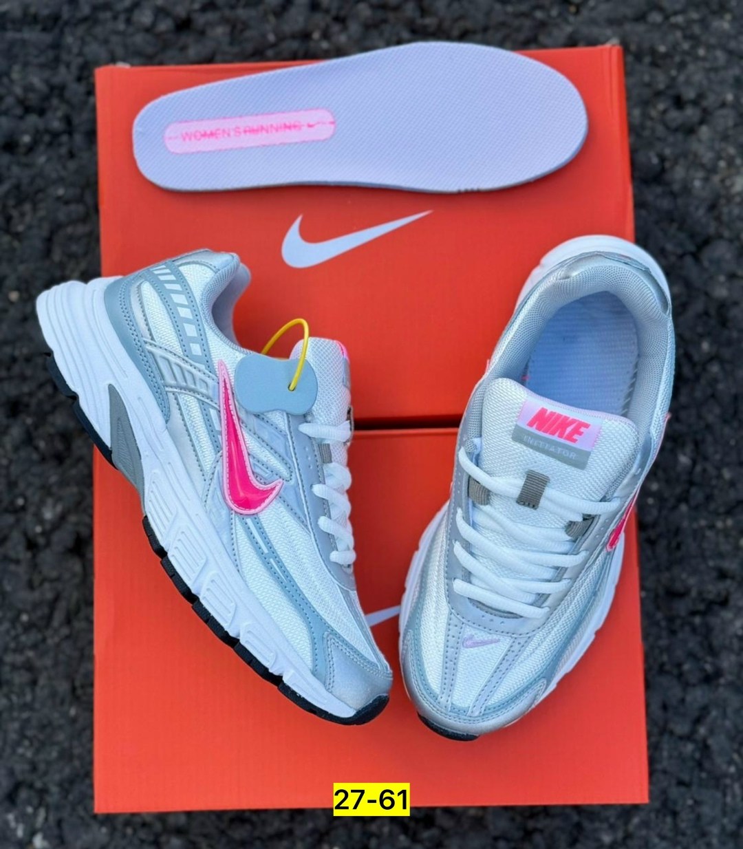 кроссовки nike initiator,женские беговые кроссовки initiator от finish line nike белый,кроссовки,кроссовки nike,кроссовки женские nike initiator белые