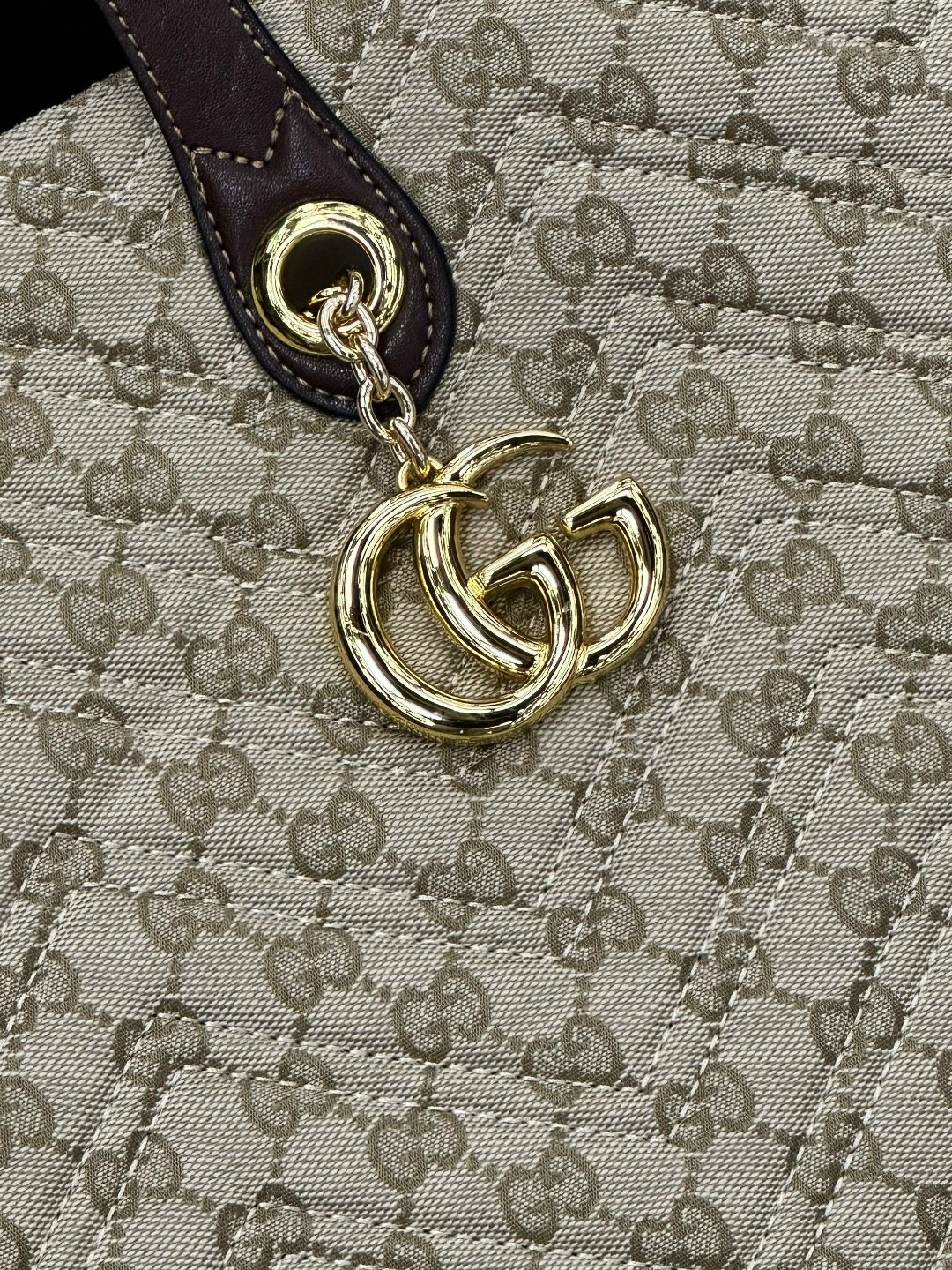 клатч gucci,женский клатч,gucci gg supreme,клатч гуччи,сумки gucci