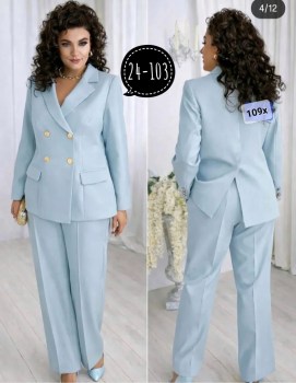 Костюм