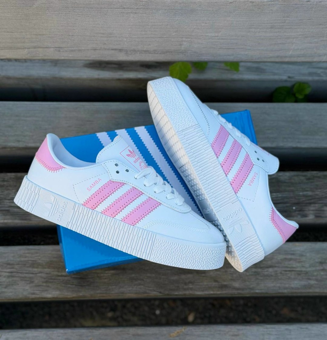 кроссовки adidas,женские кроссовки adidas,кроссовки адидас самба женские,кроссовки мужские женские adidas,адидас кроссовки женские