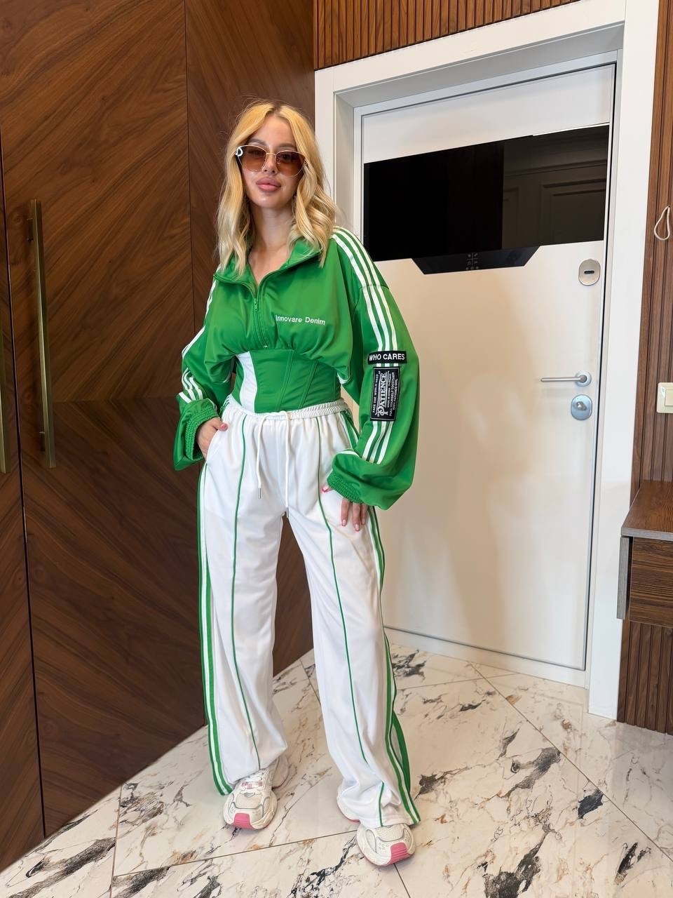 костюм спортивный женский,стиль одежда,adidas originals adicolor tracksuit trousers in scarlet,женский костюм,спортивный костюм