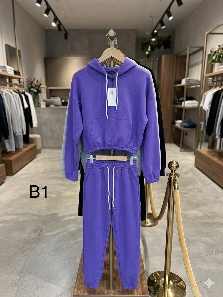 спортивный костюм brunello cucinelli,костюм спортивный женский,трикотажные костюмы,спортивный костюм,бежевый костюм