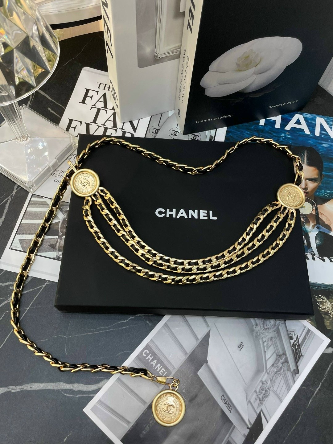 ожерелье chanel,chanel chanel,колье chanel,цепочка шанель,chanel belt chain
