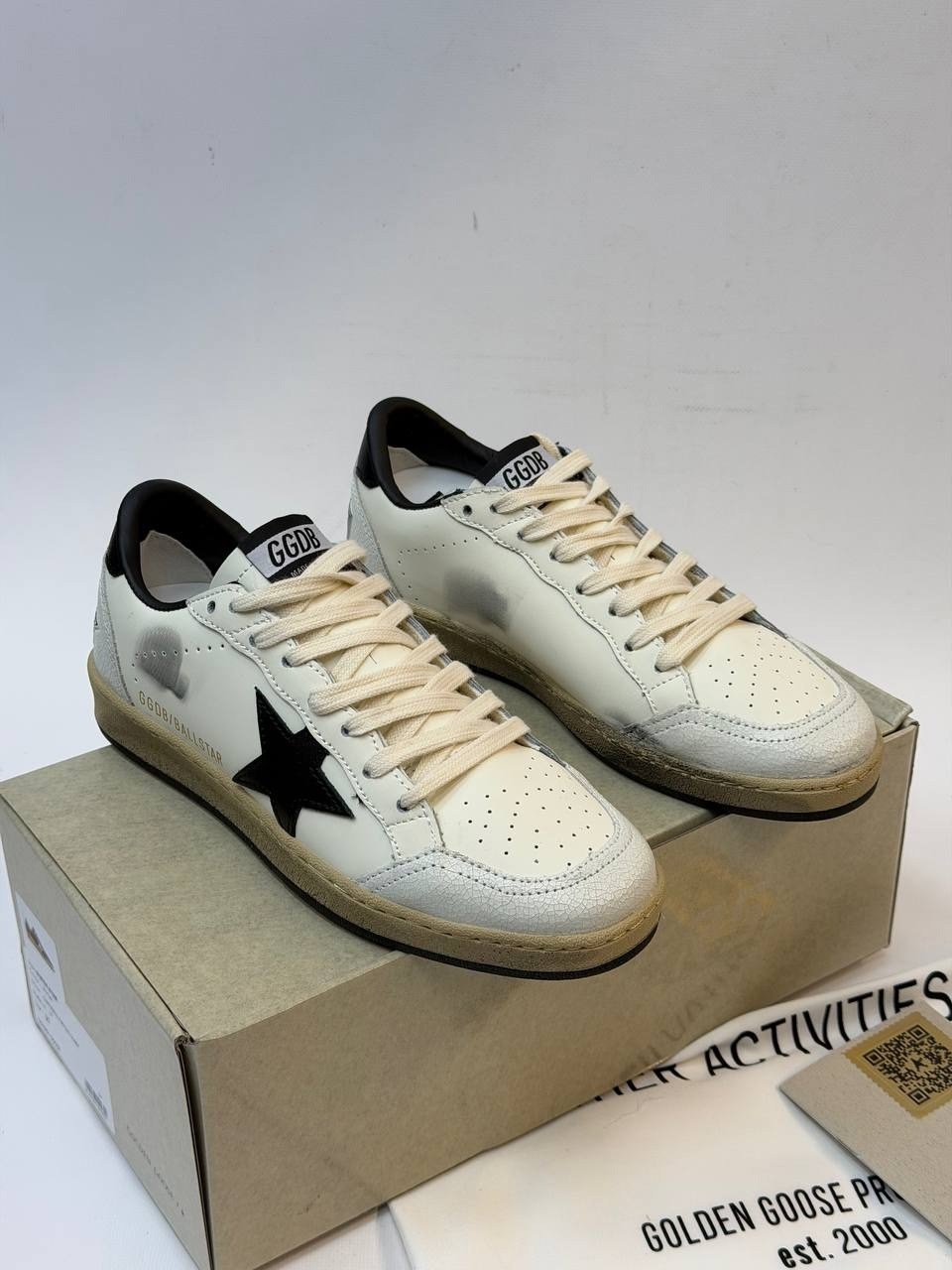 кроссовки golden goose ball star,кроссовки golden goose,кеды golden goose,кожаные низкие кеды ball star 10283 golden goose черный,golden goose ball star