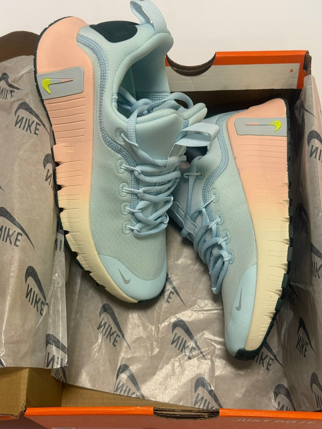женские кроссовки nike,кроссовки nike,кроссовки,кроссовки женскиe,спортивная