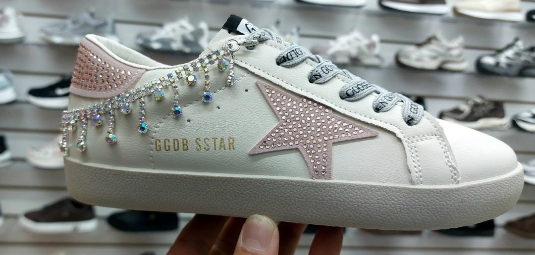 ,кеды ggdb sstar женские,golden goose,golden goose декорированные кеды super-star белый,кеды женские golden goose