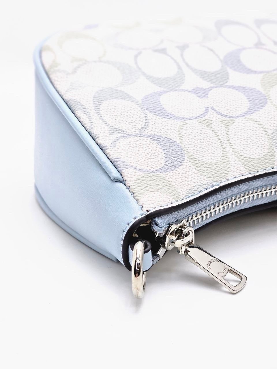 сумка coach,сумка женская coach,сумка через плечо coach,coach сумка на плечо,сумка coach голубая