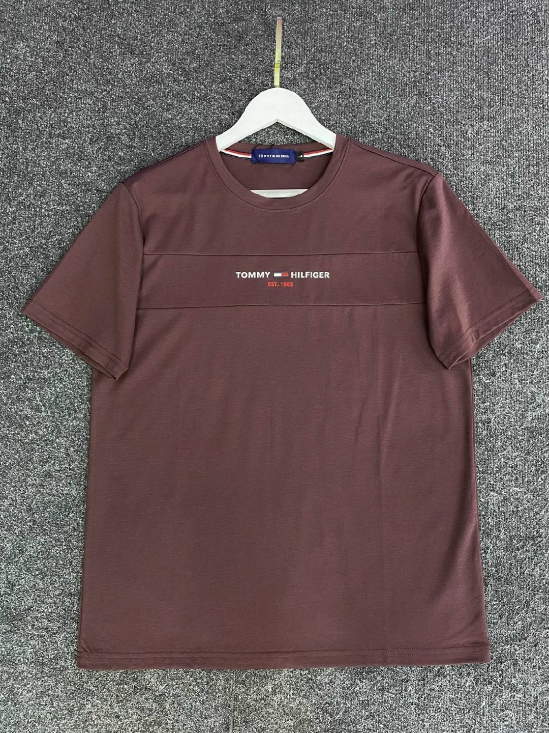 футболка мужская tommy hilfiger,футболка tommy hilfiger,футболка томми хилфигер красная,мужская футболка,tommy hilfiger tommy hilfiger