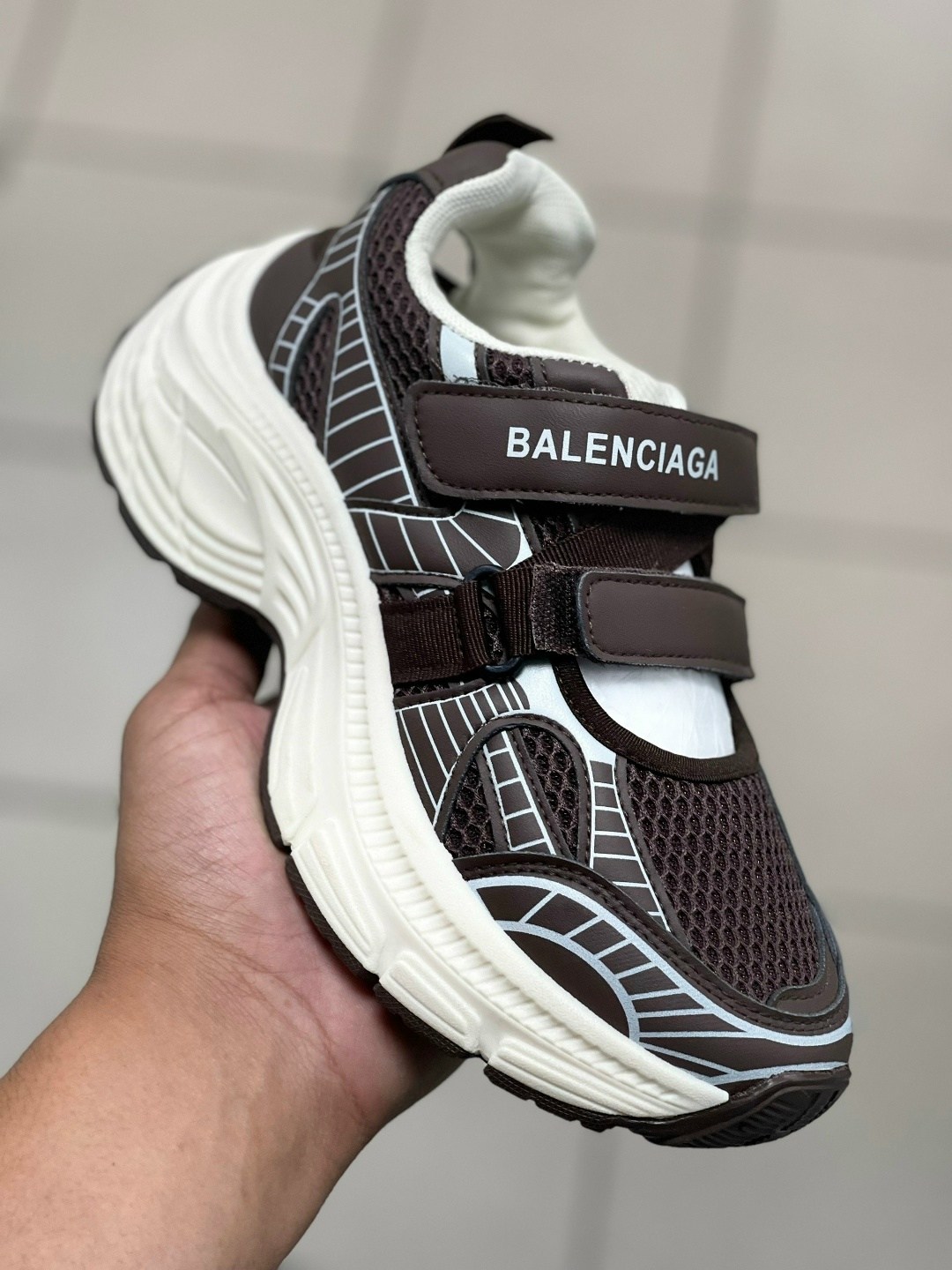 кроссовки женские balenciaga,кроссовки balenciaga,кроссовки на высокой подошве balenciaga,кроссовки легкие спортивные balenciaga,balenciaga кроссовки детские