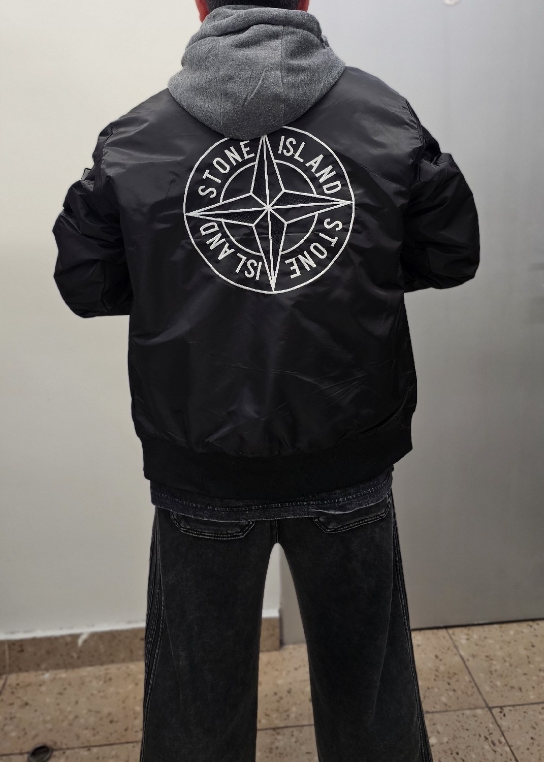 stone island куртка soft shell-r с капюшоном зеленый,куртка stone island,куртка stone island мужская,куртка-бомбер stone island демисезонный,ветровка stone island мужская