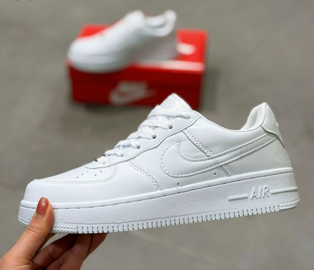 кроссовки nike air force 1 с открытой классической подошвой,кроссовки nike air force,белые кроссовки найк,кроссовки nike air force 1 форсы белые кеды,кроссовки
