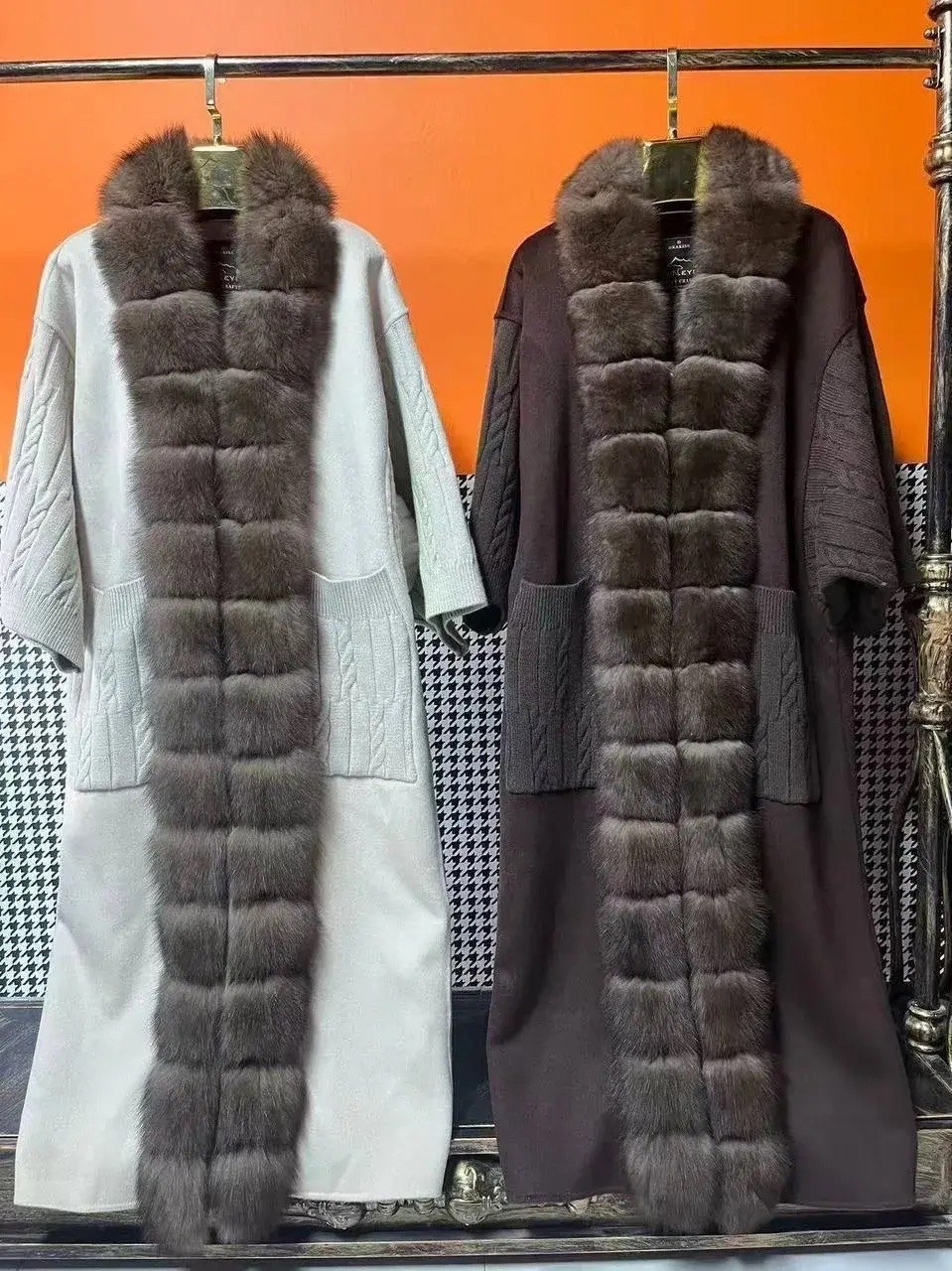 пальто с натуральным мехом соболя northfox,меховое пальто,пальто с соболем,пальто с мехом,кардиган вязаный с отделкой натуральный мех песца