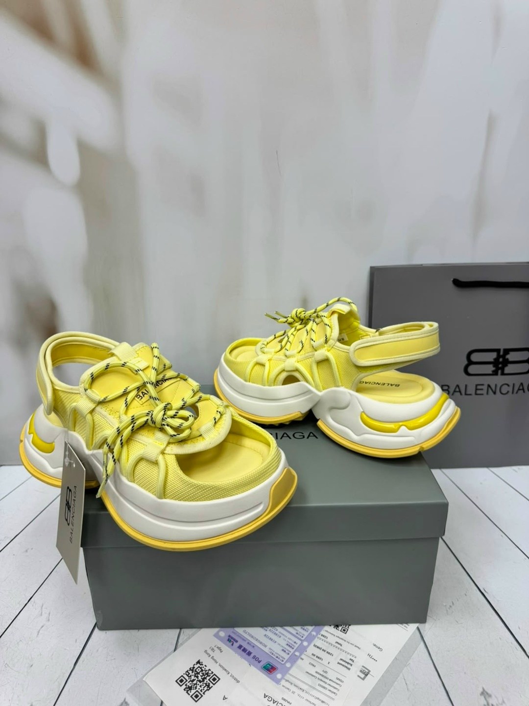 balenciaga кроссовки женские,,баленсиага кроссовки женские желтые,кроссовки balenciaga,баленсиаги кроссовки
