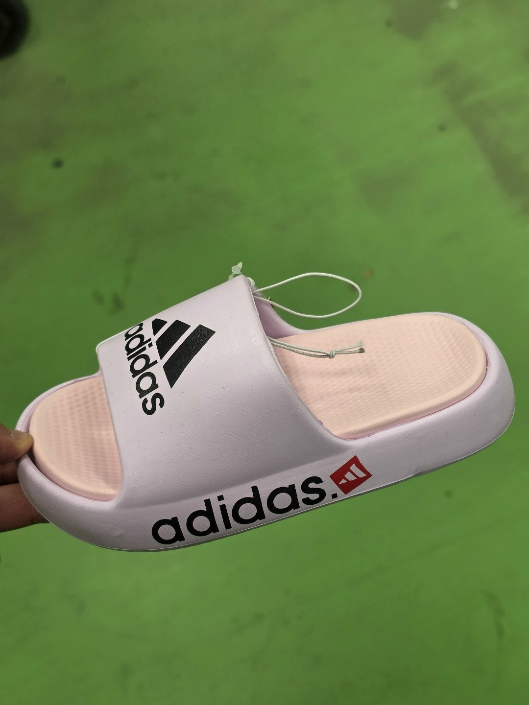 шлепанцы adidas,adidas adilette comfort slides,шлепанцы мужские adidas adilette shower,шлепанцы adidas adilette,шлепки adidas