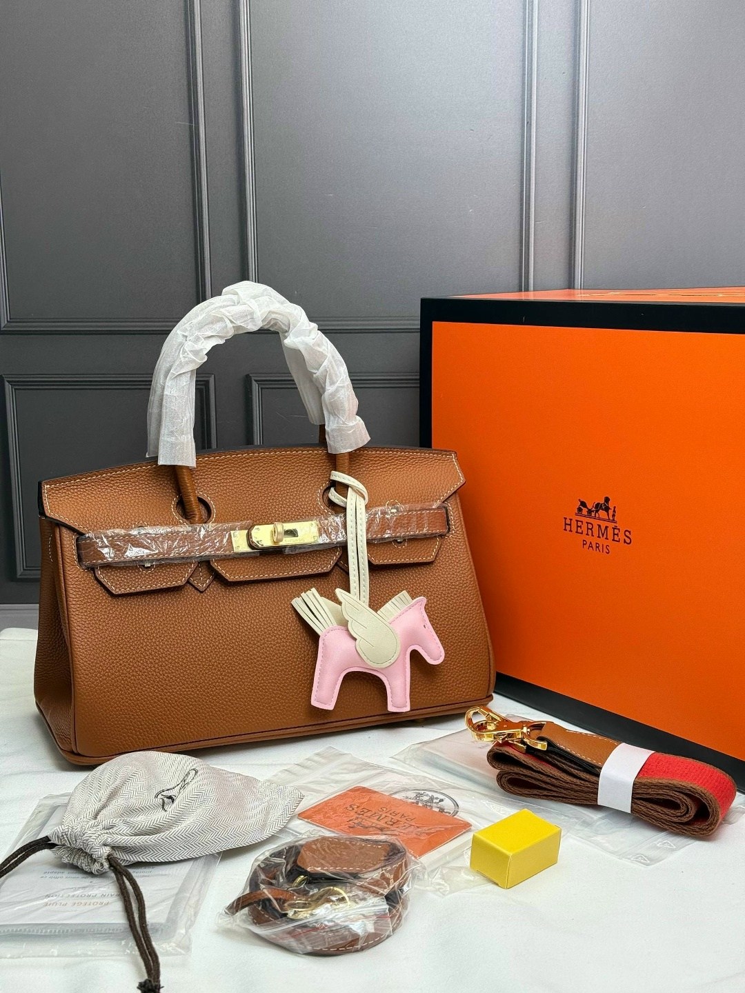 сумка hermes,hermes сумка женская,hermes сумка на плечо,сумка эрмес биркин оранжевая,сумка хермес оранжевая