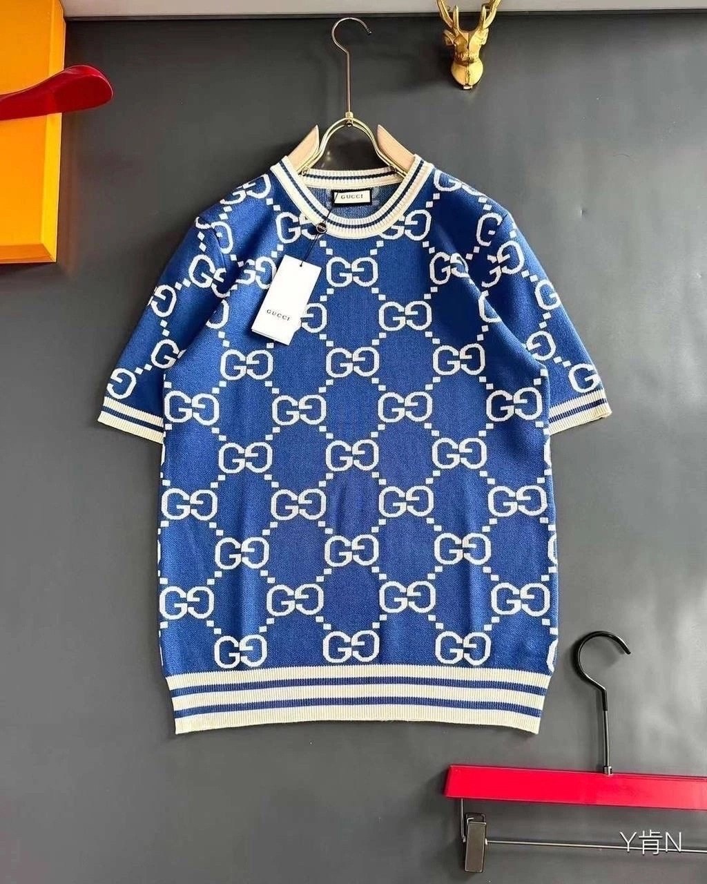 джемпер gucci,модные свитера,gucci свитер,брендовые вещи,свитера женские