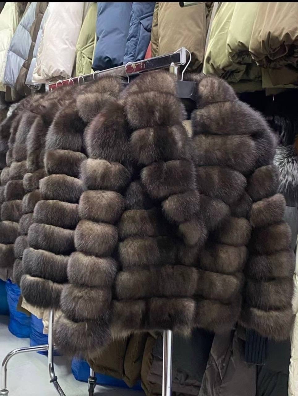 шуба из песца под соболь,шубы из песца,шубка из натурального меха песца под соболь,шуба из песца 2026,шуба песец под соболь