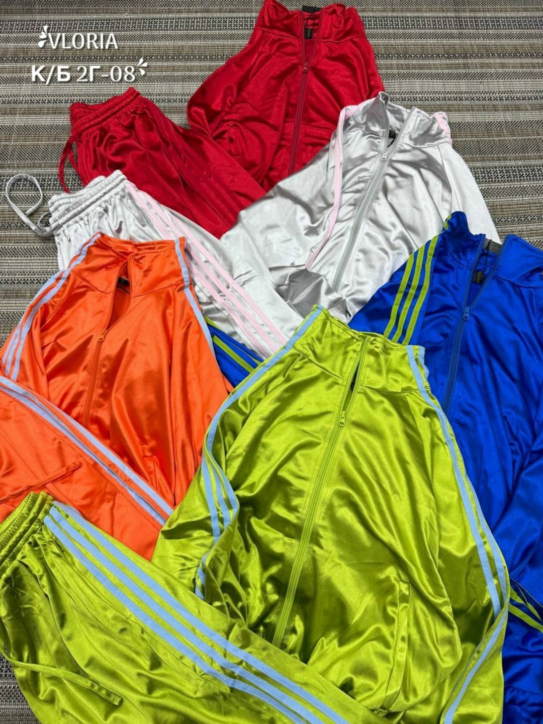 спортивные костюм,спортивные шорты,адидас шорты,спортивная одежда,штаны адидас