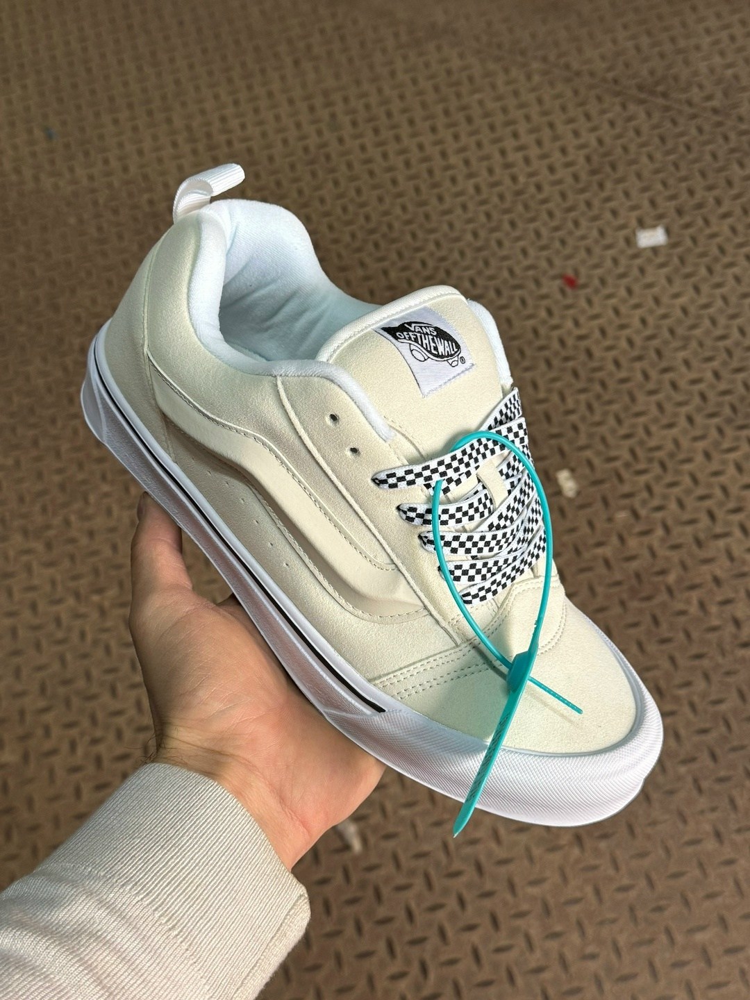 кеды vans,кеды vans knu school вансы дутые черные vans,кроссовки vans,кеды vans knu skool,vans knu skool
