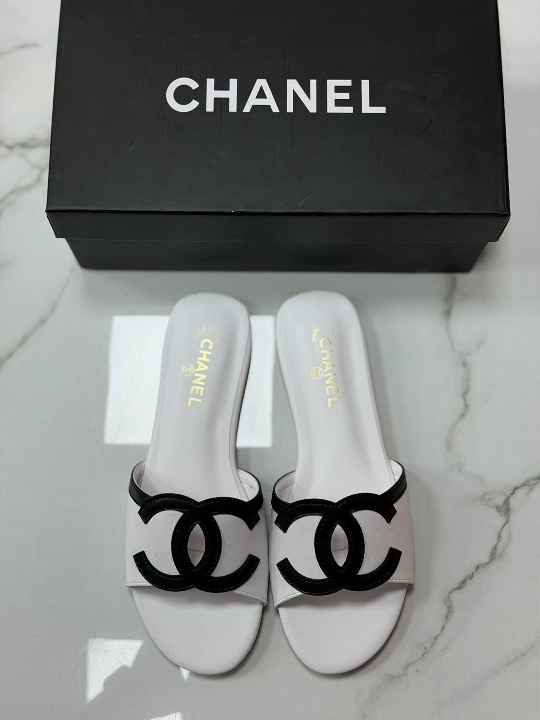 ,шлепанцы chanel,босоножки женские,шанель ,шлепки шанель