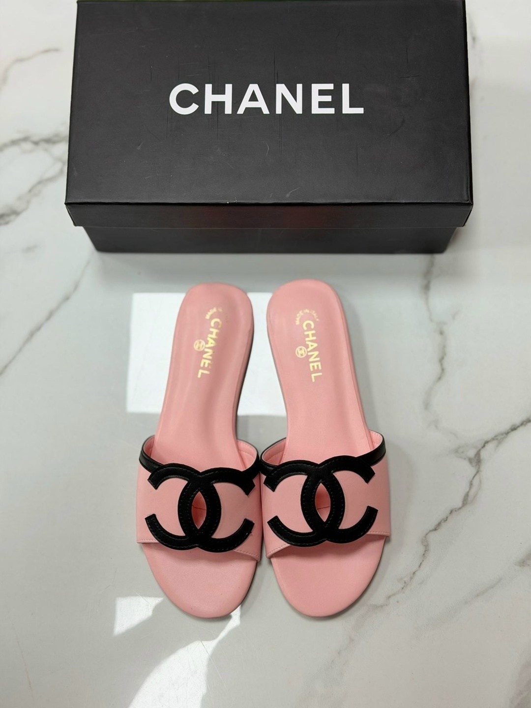 шлепанцы женский chanel,шлепанцы chanel,,тапочки для женщин в стиле chanel,шлепанцы женские