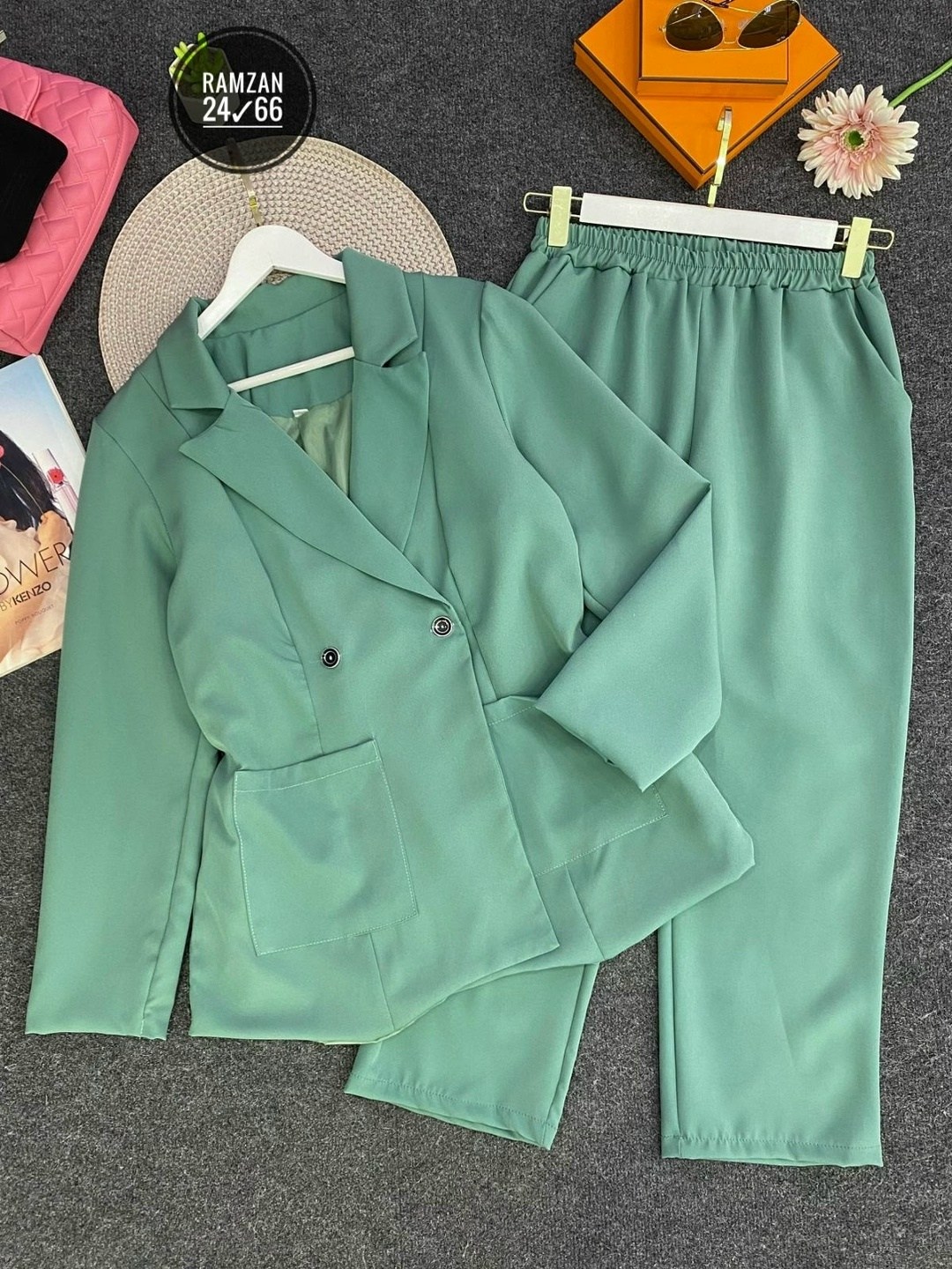 костюм брючный 24220 голубой aira style,брючные костюмы для женщин стильные,брючный костюм женский большие размеры,костюм женский брючный,брючный костюм aira style 24220 голубой тройка