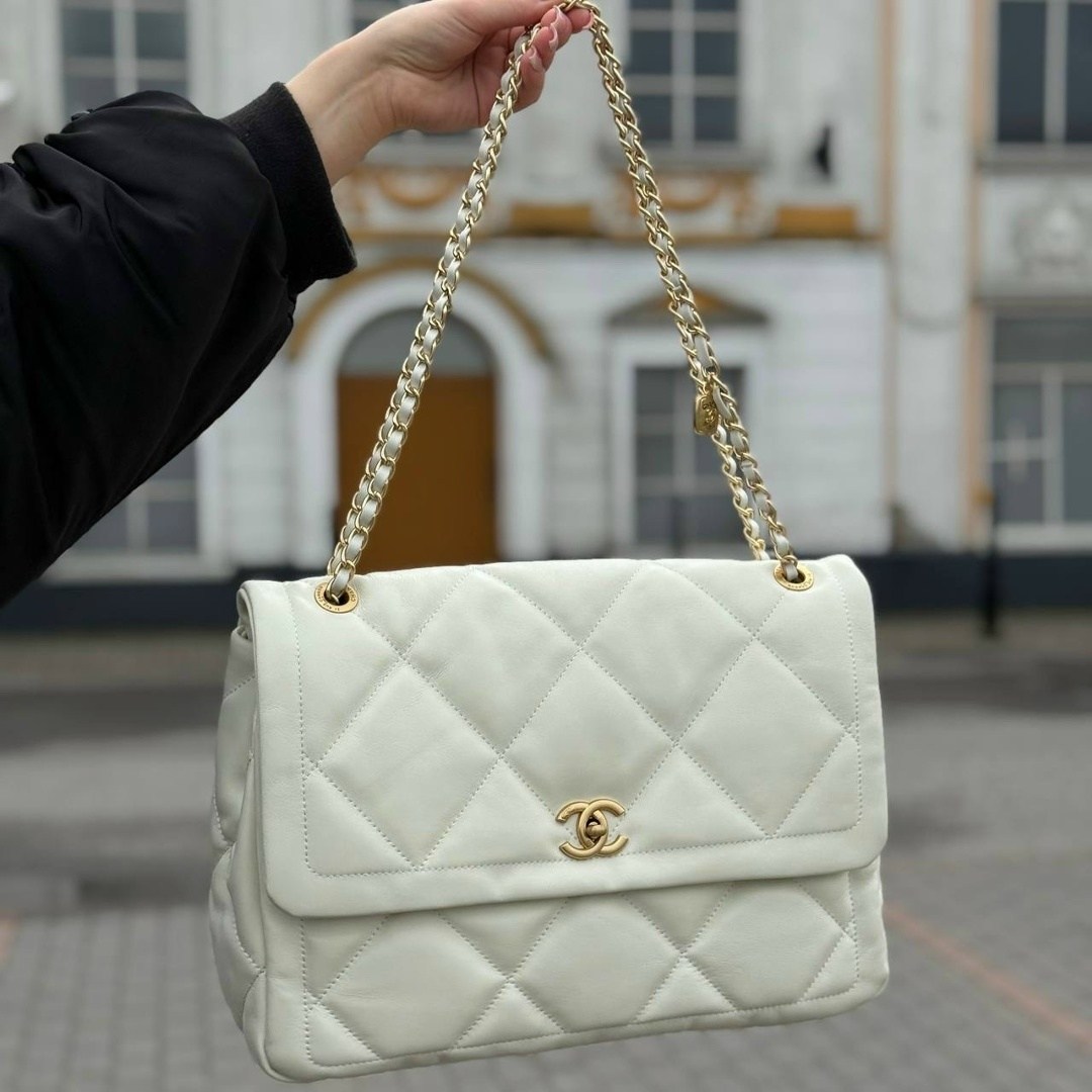 сумки chanel,женская сумка chanel,сумка шанель,белая сумка шанель,сумка шанель джамбо