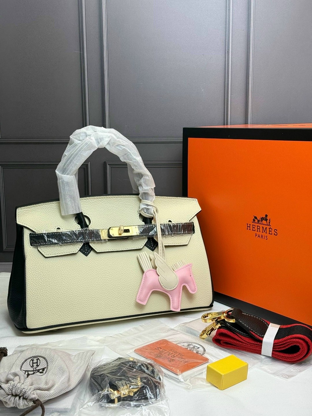 сумка hermes,hermes сумка женская,hermes сумка на плечо,сумка эрмес биркин оранжевая,сумка хермес оранжевая