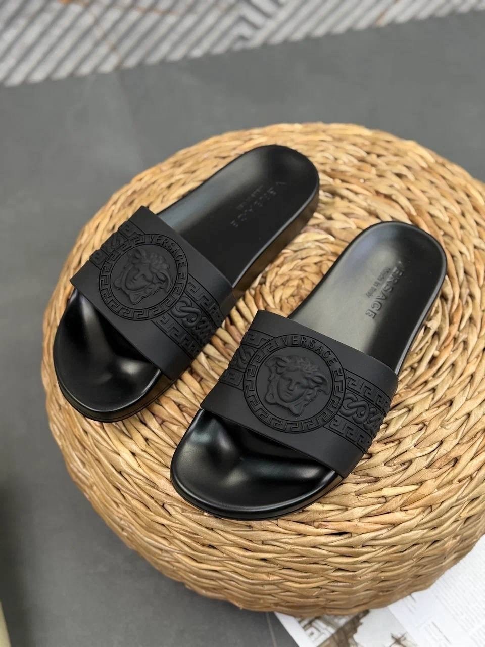 ,мужские шлепанцы с логотипом givenchy,givenchy paris,шлепанцы givenchy,мужские шлепанцы