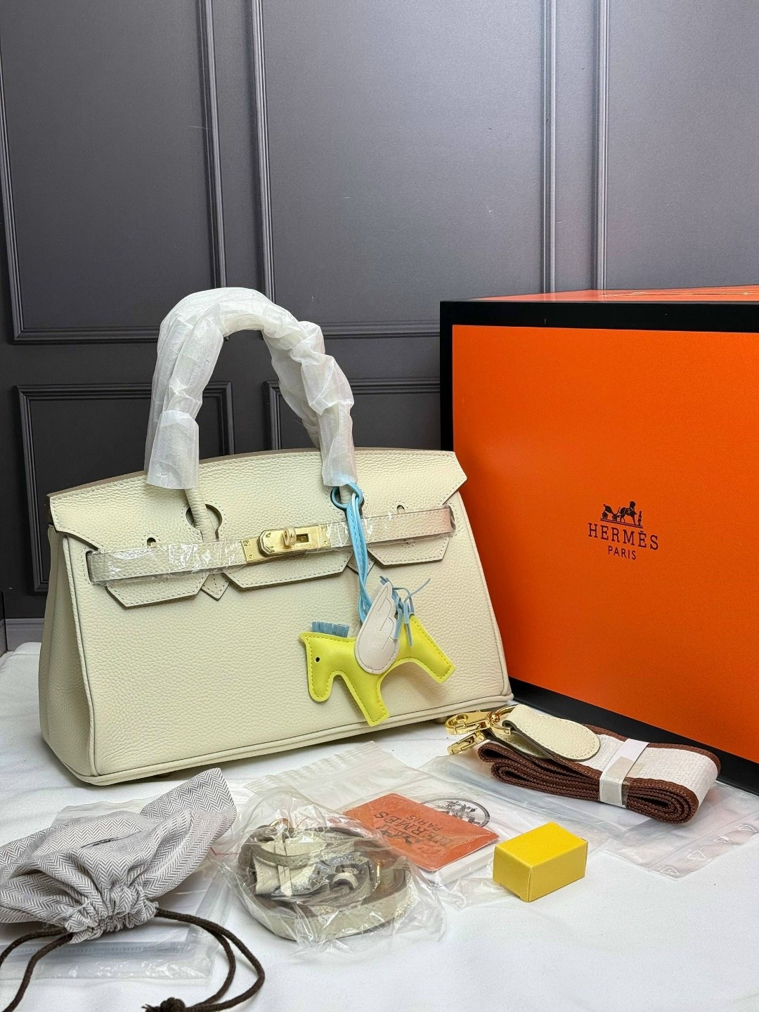 сумка hermes,hermes сумка женская,hermes сумка на плечо,сумка эрмес биркин оранжевая,сумка хермес оранжевая
