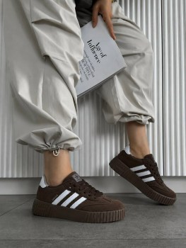 Кроссовки