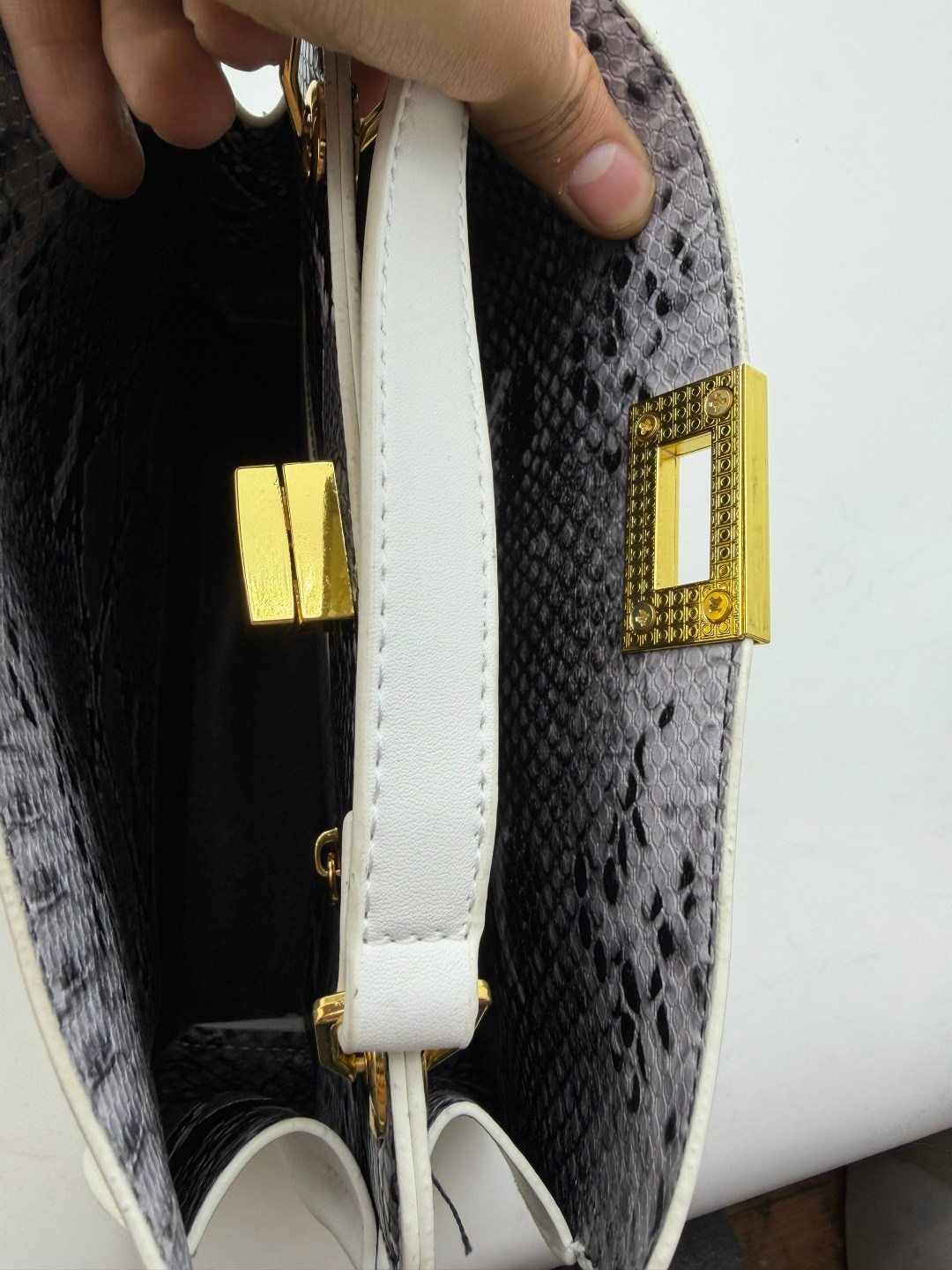сумка fendi peekaboo,fendi сумка,фенди сумка,сумка женская fendi,сумки женская