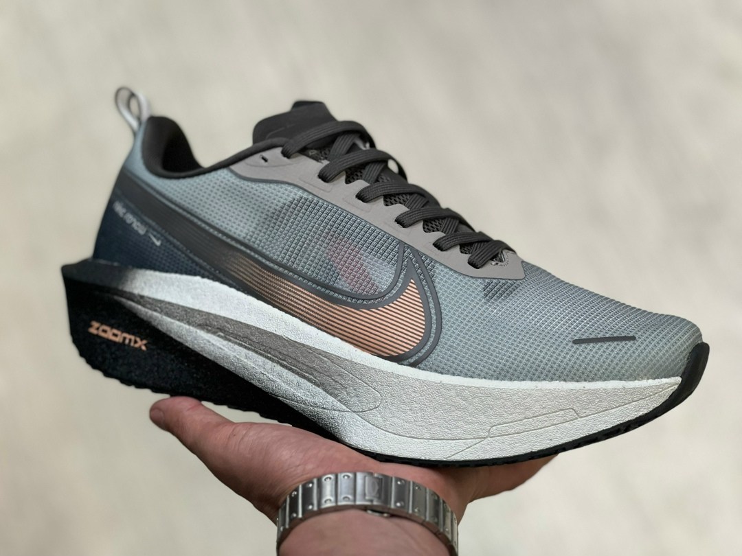 кроссовки nike zoom fly,беговые кроссовки найк zoom fly,кроссовки nike zoom gravity женские,кроссовки nike,кроссовки