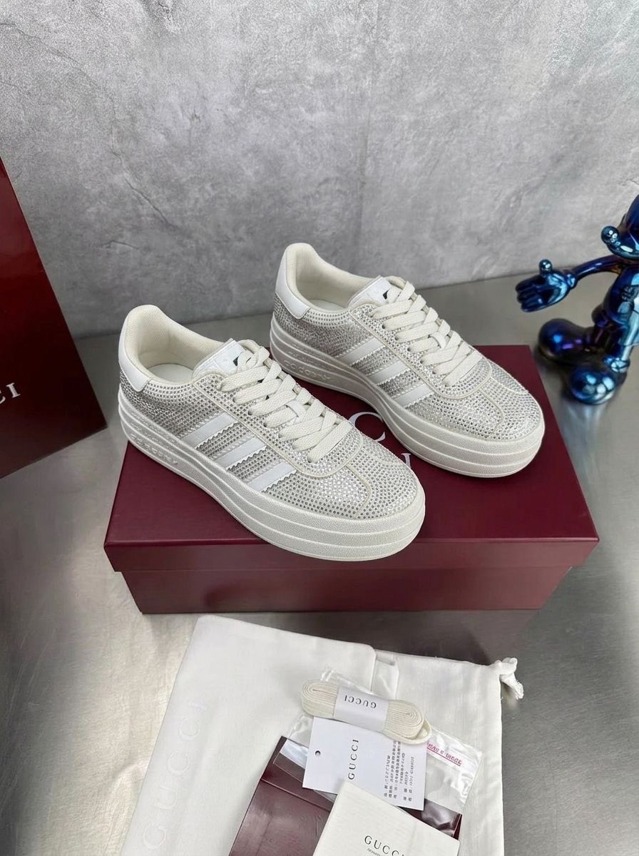 ,женские кроссовки,кроссовки adidas,кроссовки adidas женские,стильные кроссовки