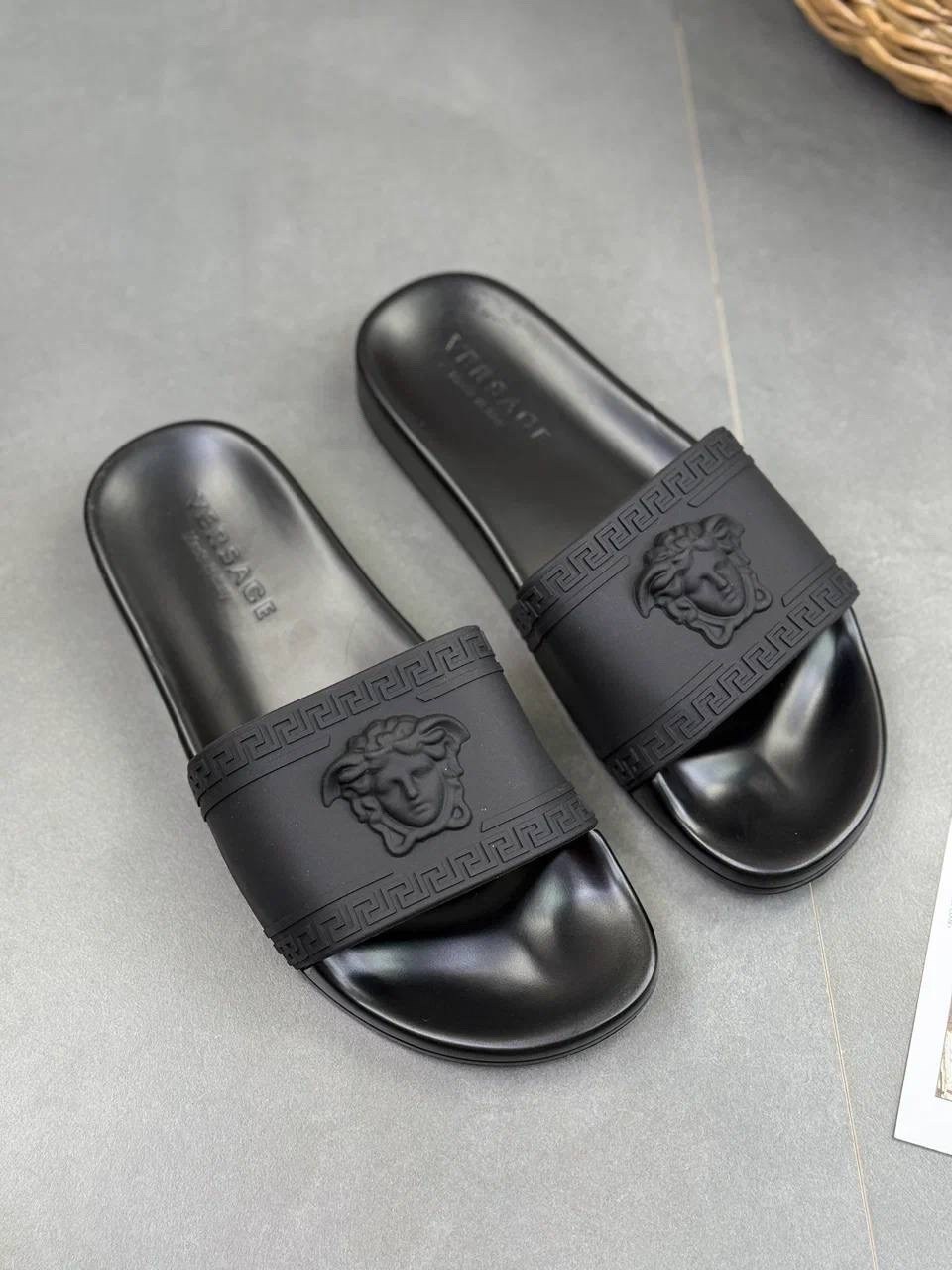 ,мужские шлепанцы с логотипом givenchy,givenchy paris,шлепанцы givenchy,мужские шлепанцы