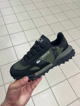 Кроссовки
